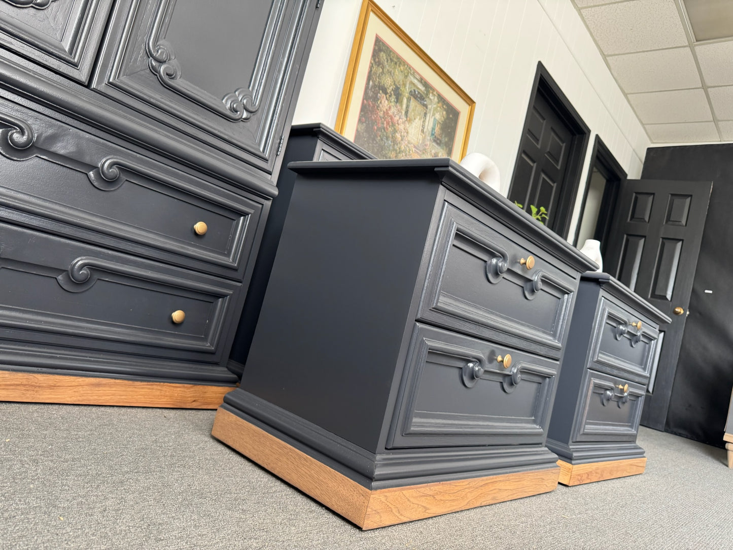 Black and Wood 4-Piece Dresser Set
