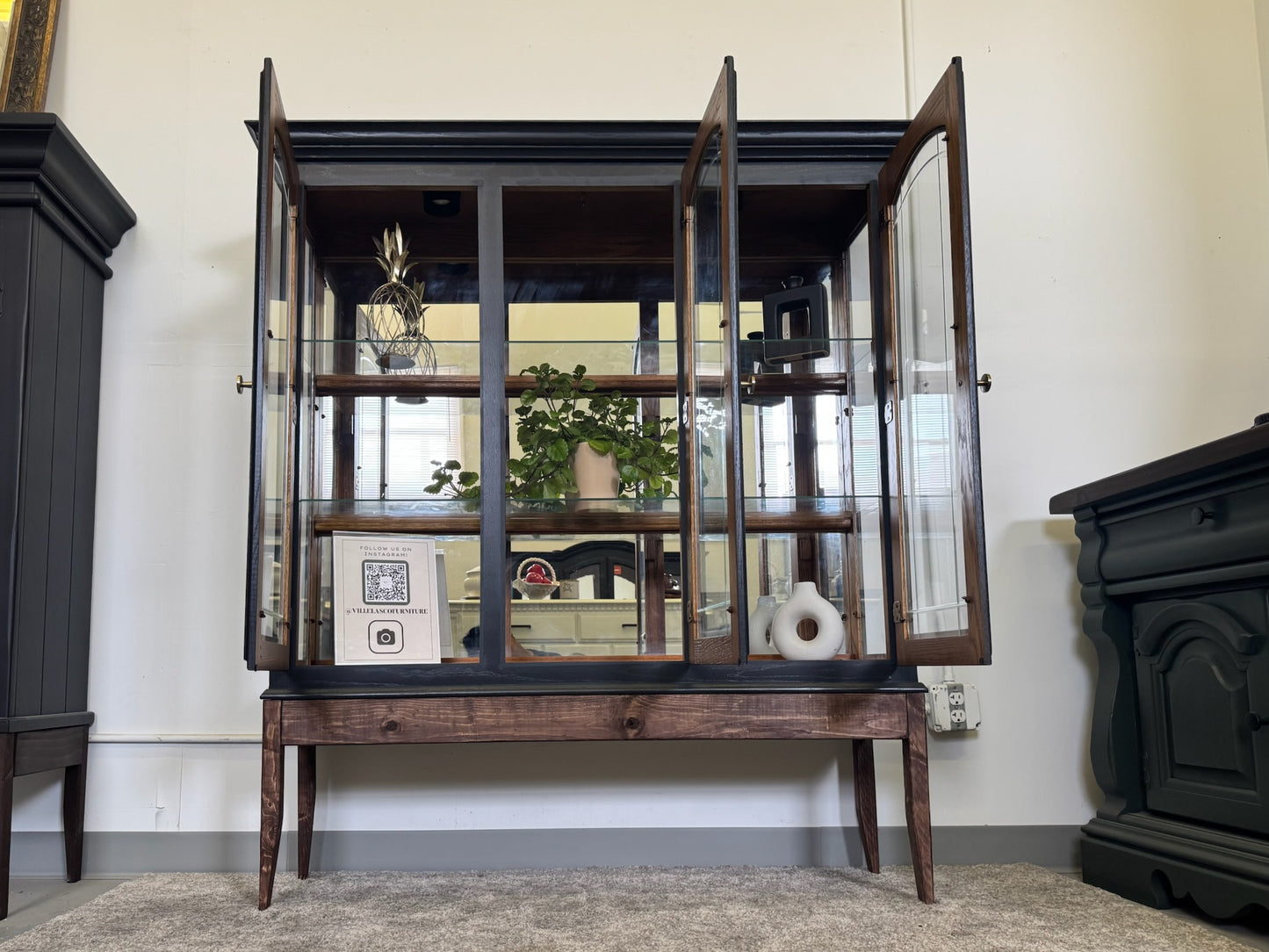 Black Hutch with Custom Base