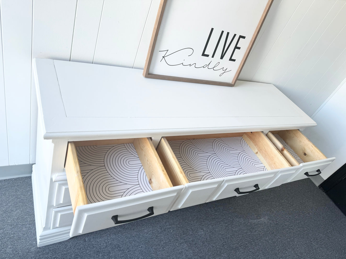 White Modern Dresser