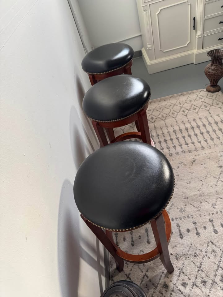 Set of 3 Leather Barstools