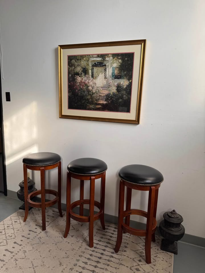 Set of 3 Leather Barstools