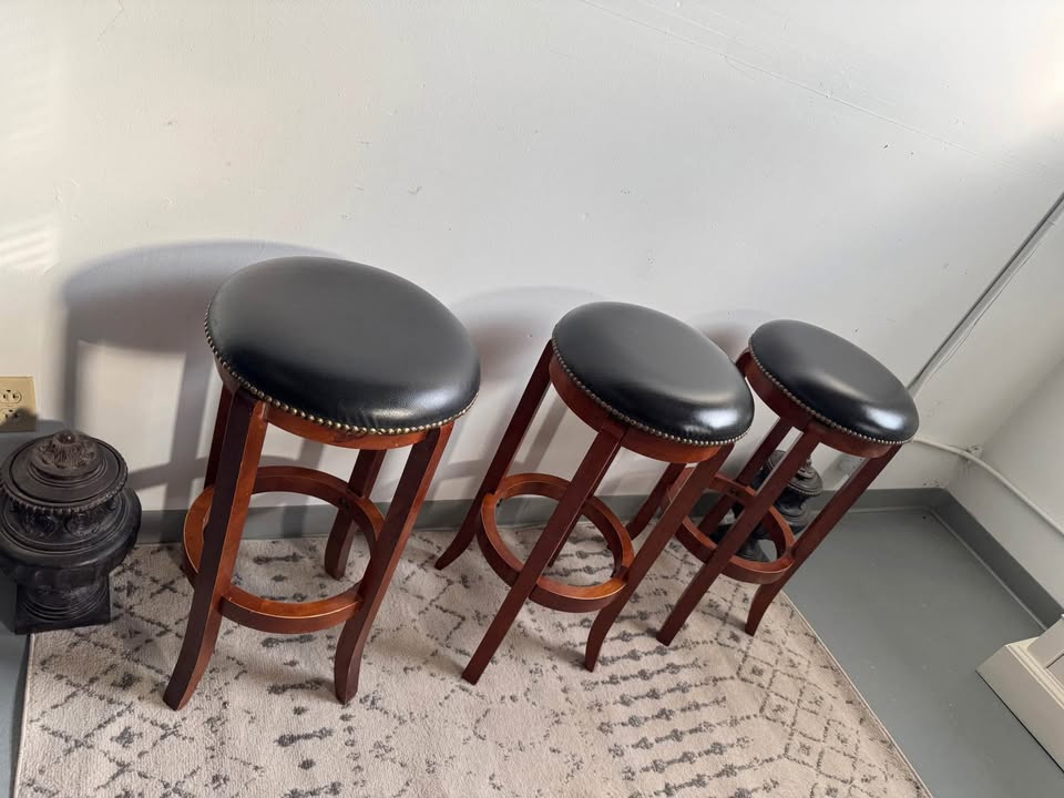 Set of 3 Leather Barstools