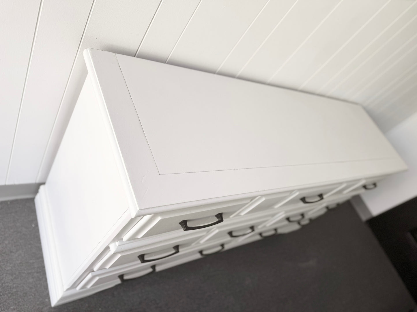 White Modern Dresser