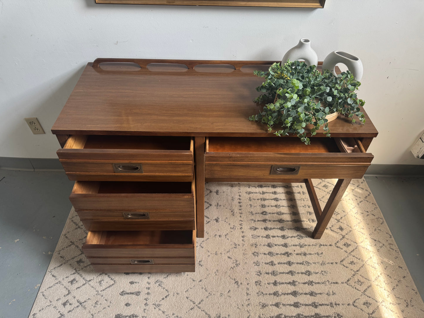 Thomasville Vintage Wood Desk