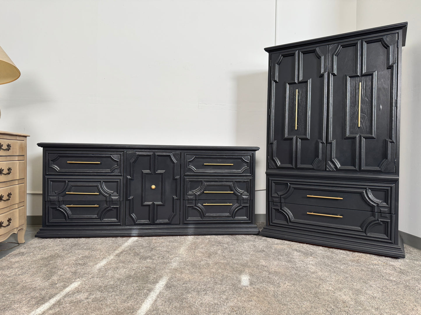 Vintage Black & Gold Bedroom Set (Delivery Available)