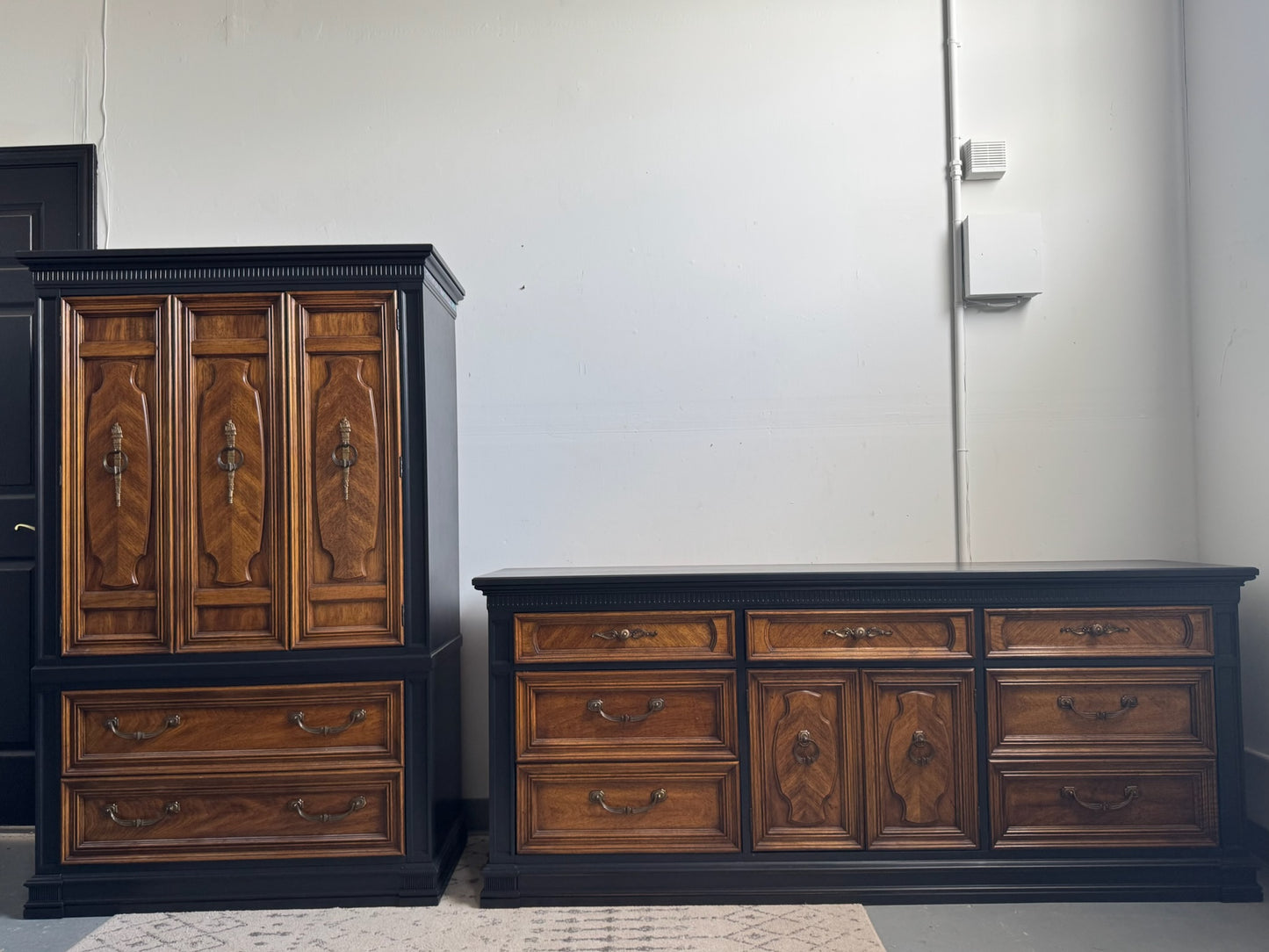 Two Toned Black and Wood Thomasville Dresser Set
