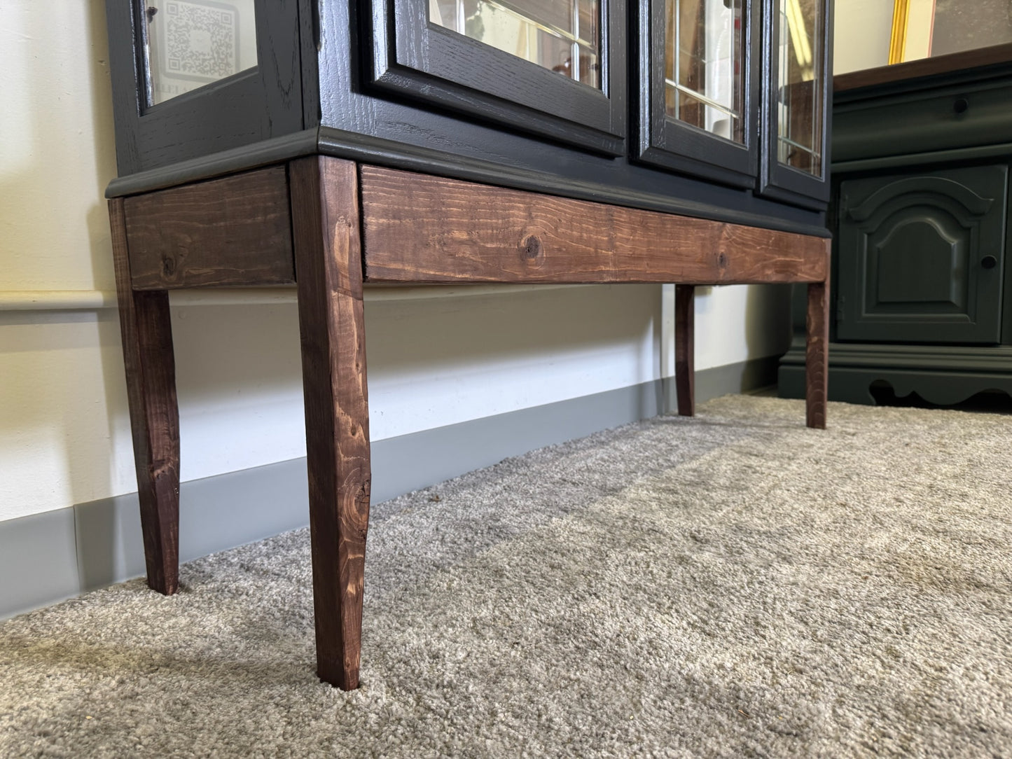 Black Hutch with Custom Base