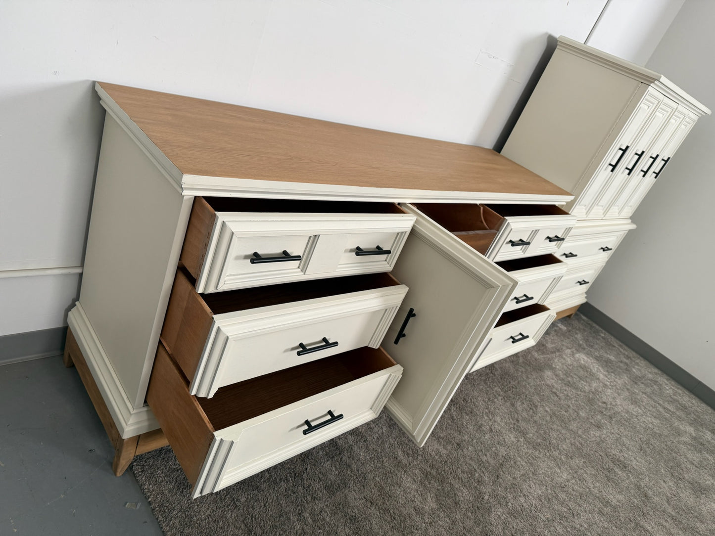 White 4-Piece Dresser Set