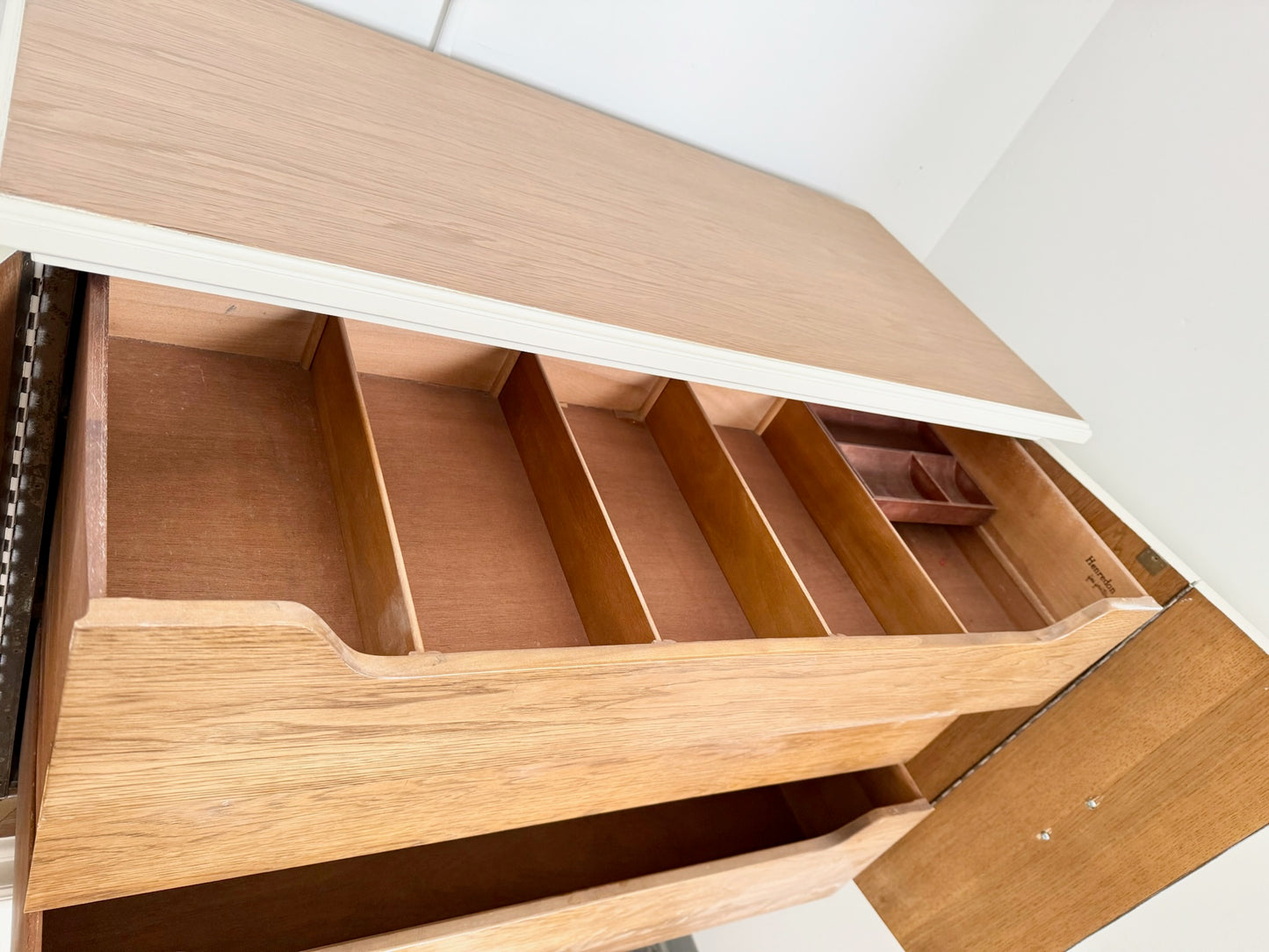White 4-Piece Dresser Set