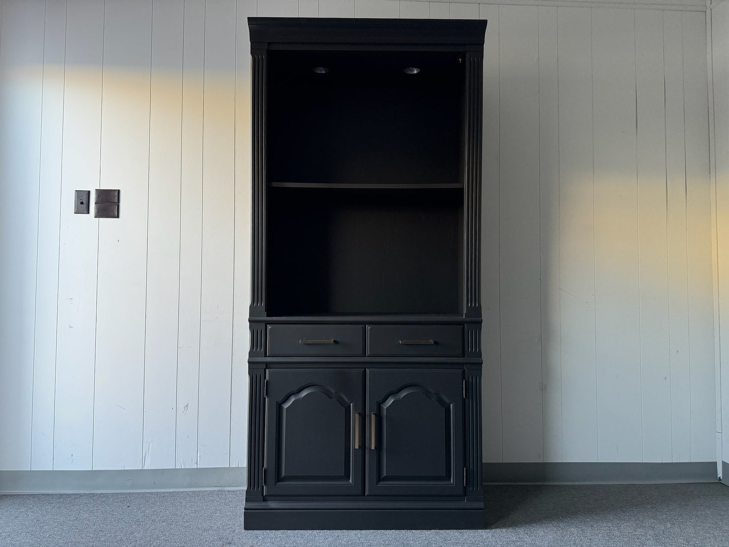 Thomasville Cabinet/Bookshelf (Delivery Available)