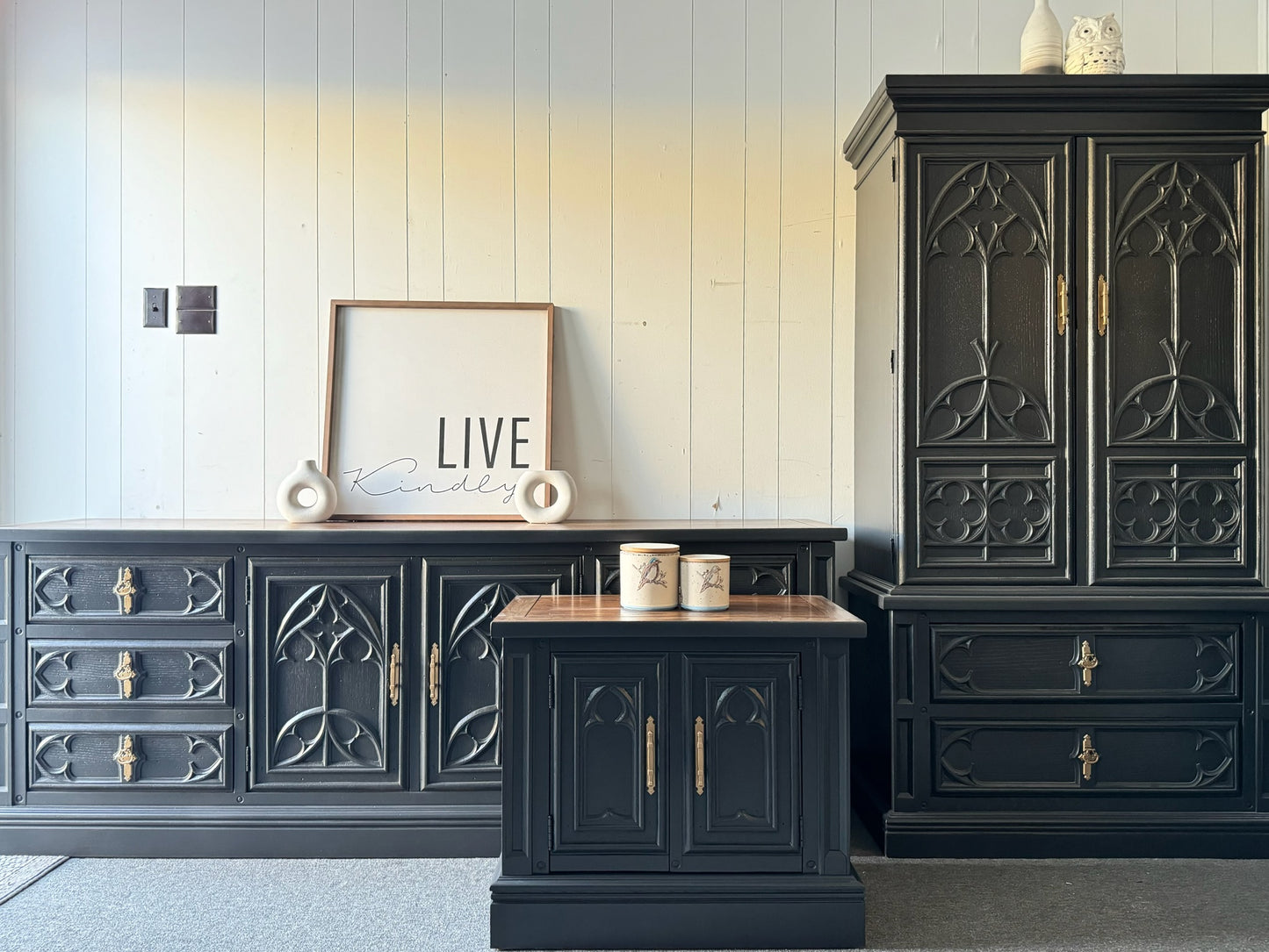 Black Vintage Dresser Set