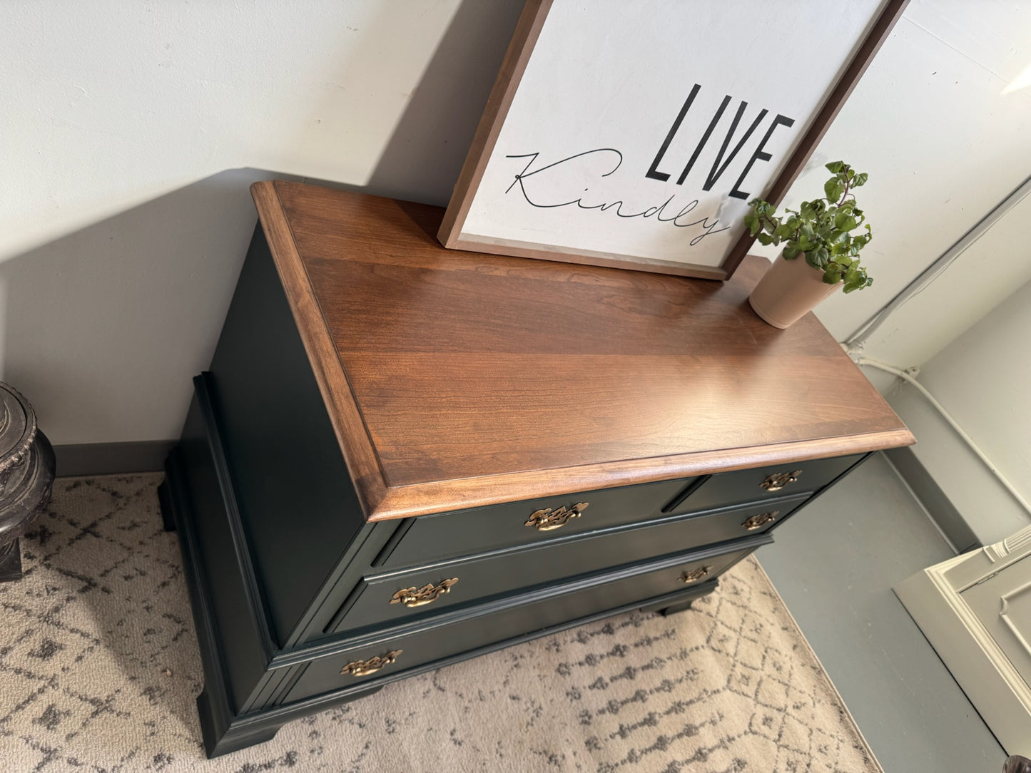 Large Lane Cedar Chest