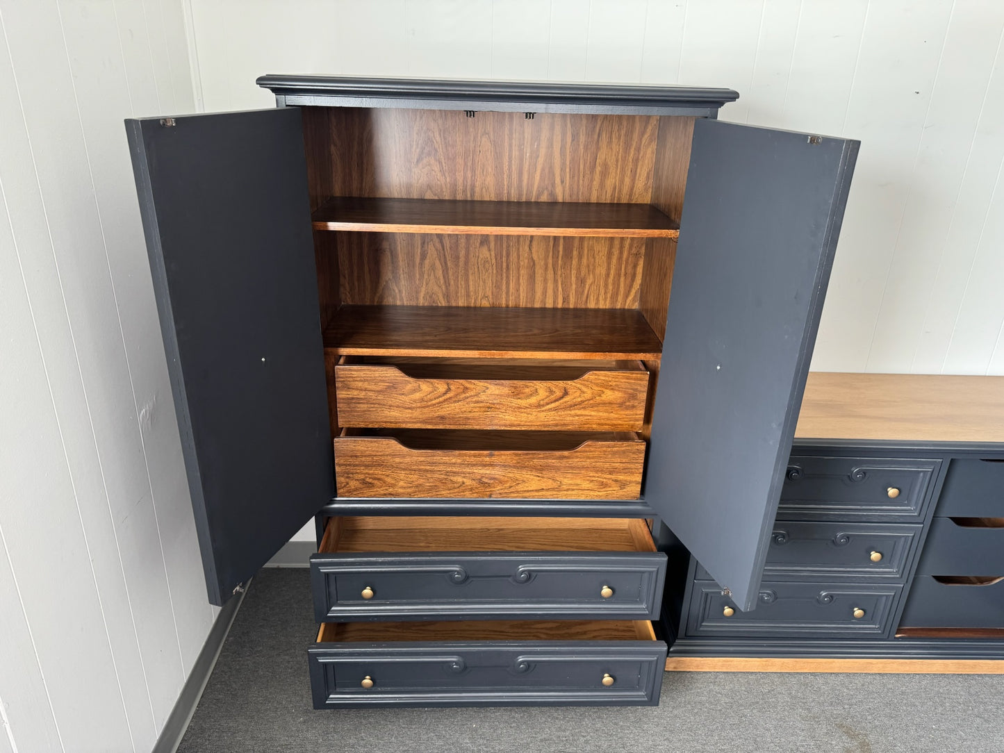 Black and Wood 4-Piece Dresser Set