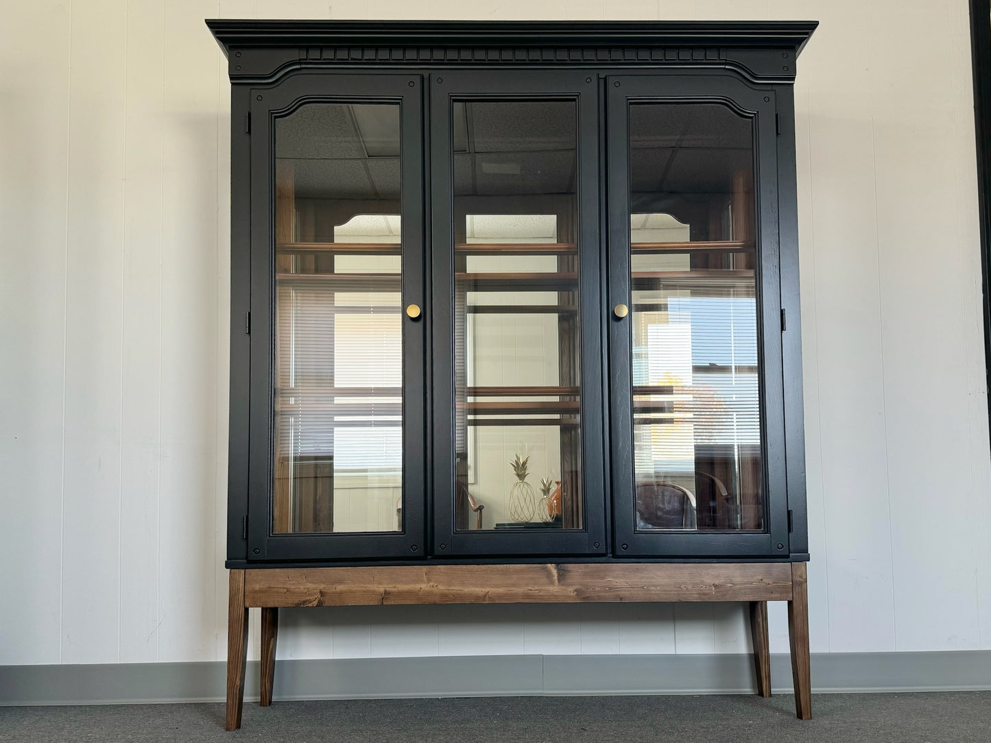 Black Hutch With Wood Base