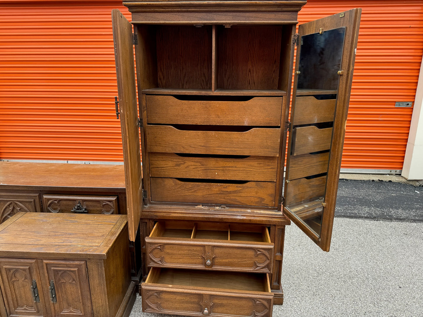 Large Stanley Dresser Set