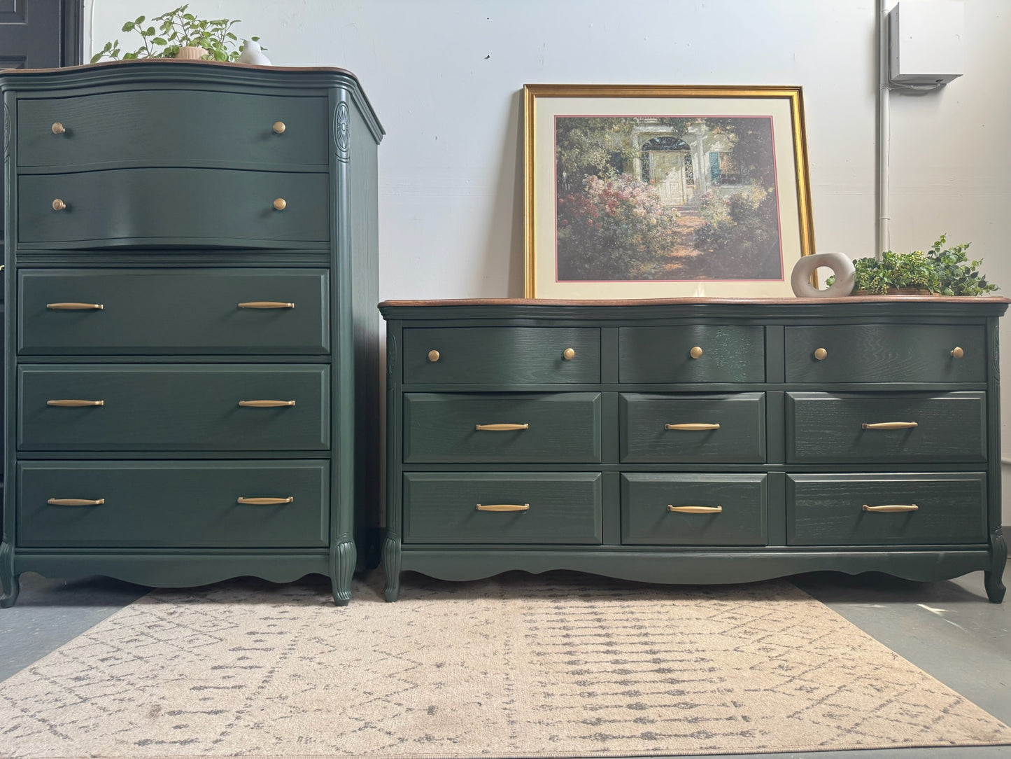 Deep Green and Wood Solid Dresser Set