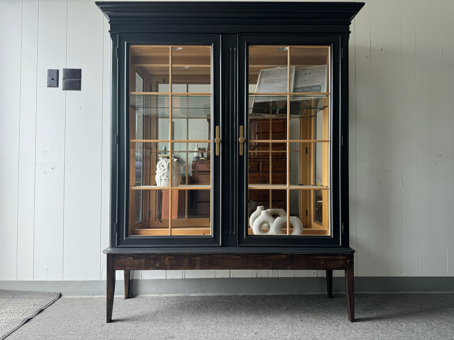 Black Hutch