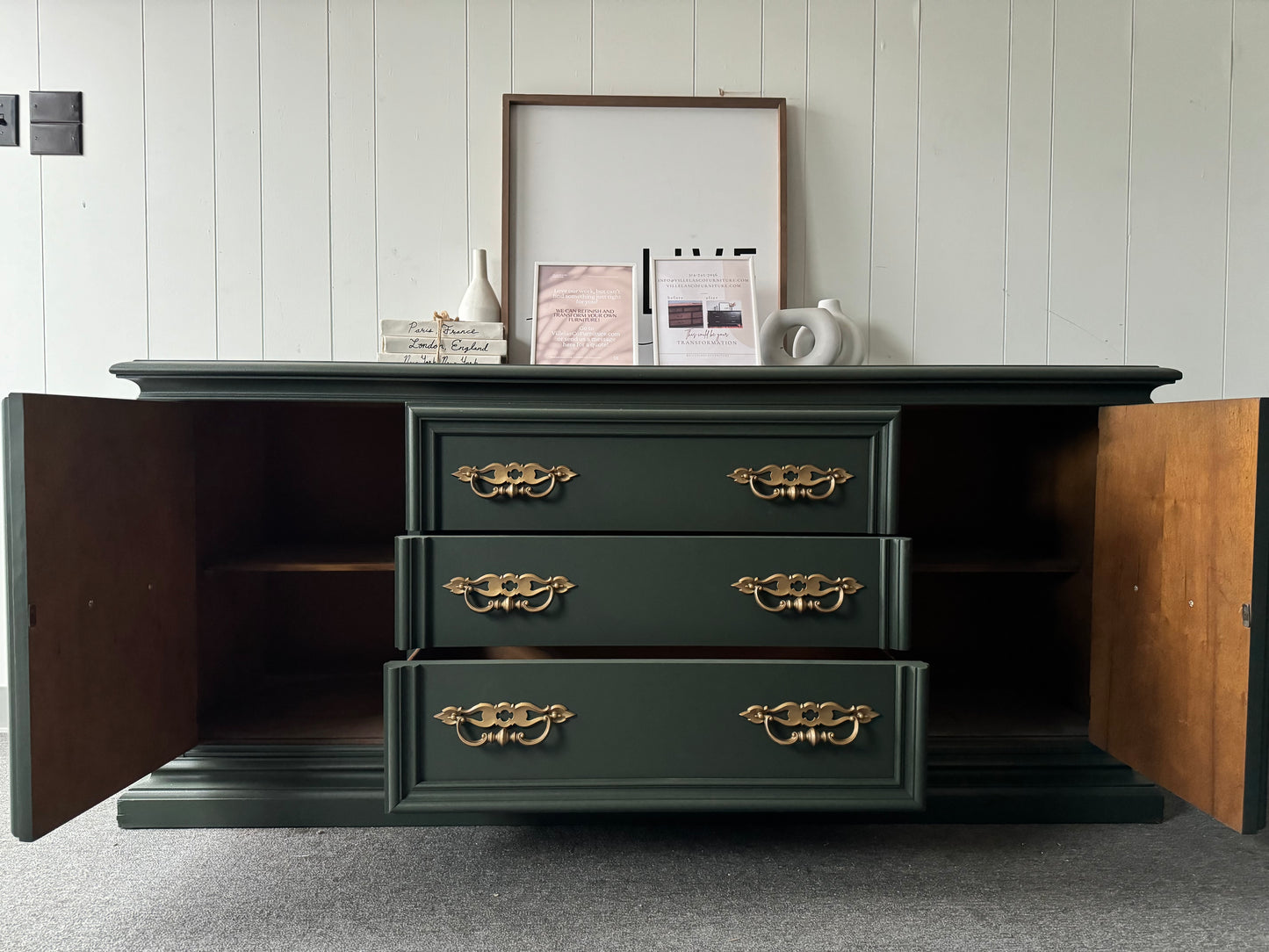 Broyhill Rich Green Buffet/ Sideboard