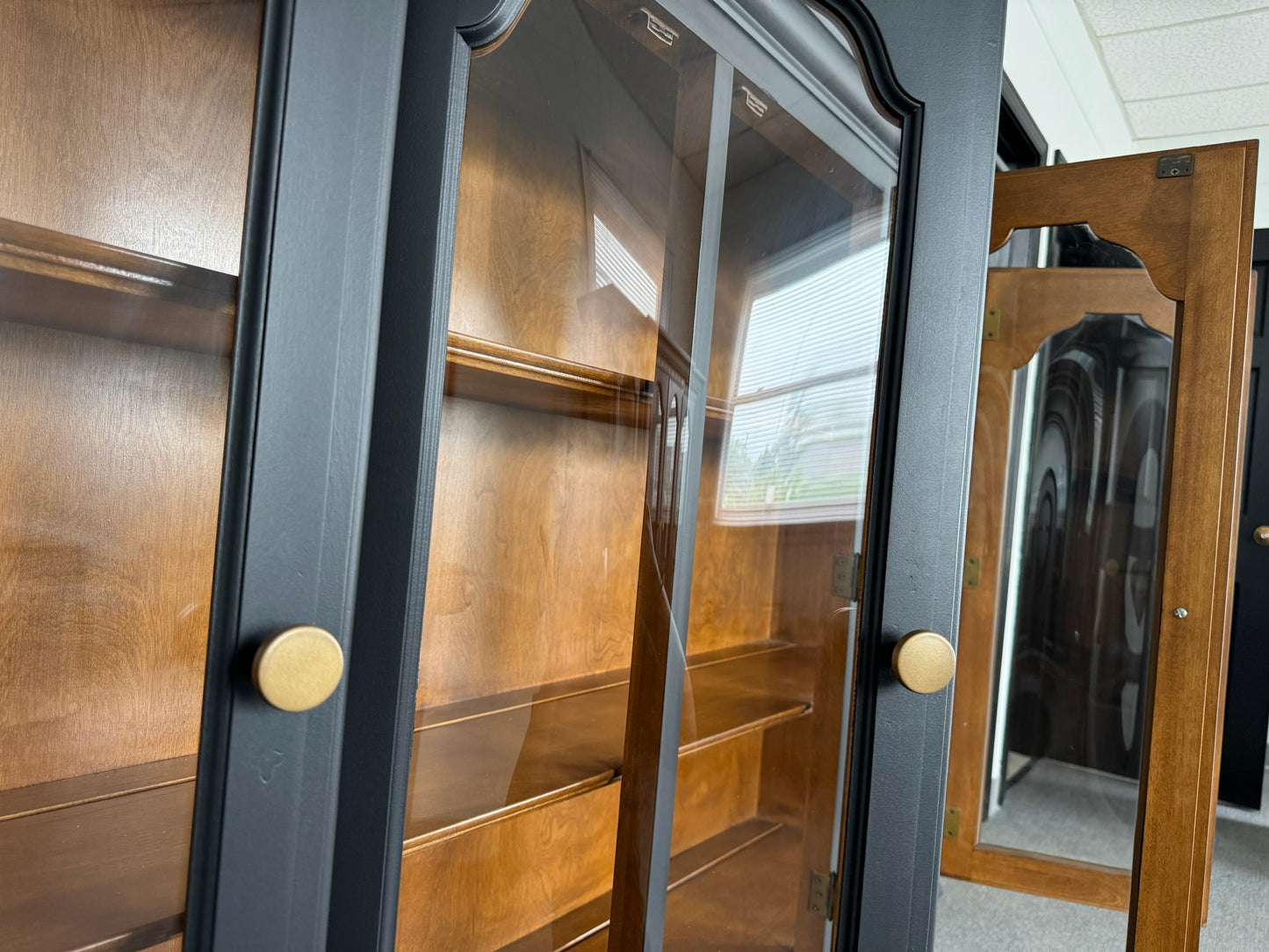 Black Hutch With Wood Base