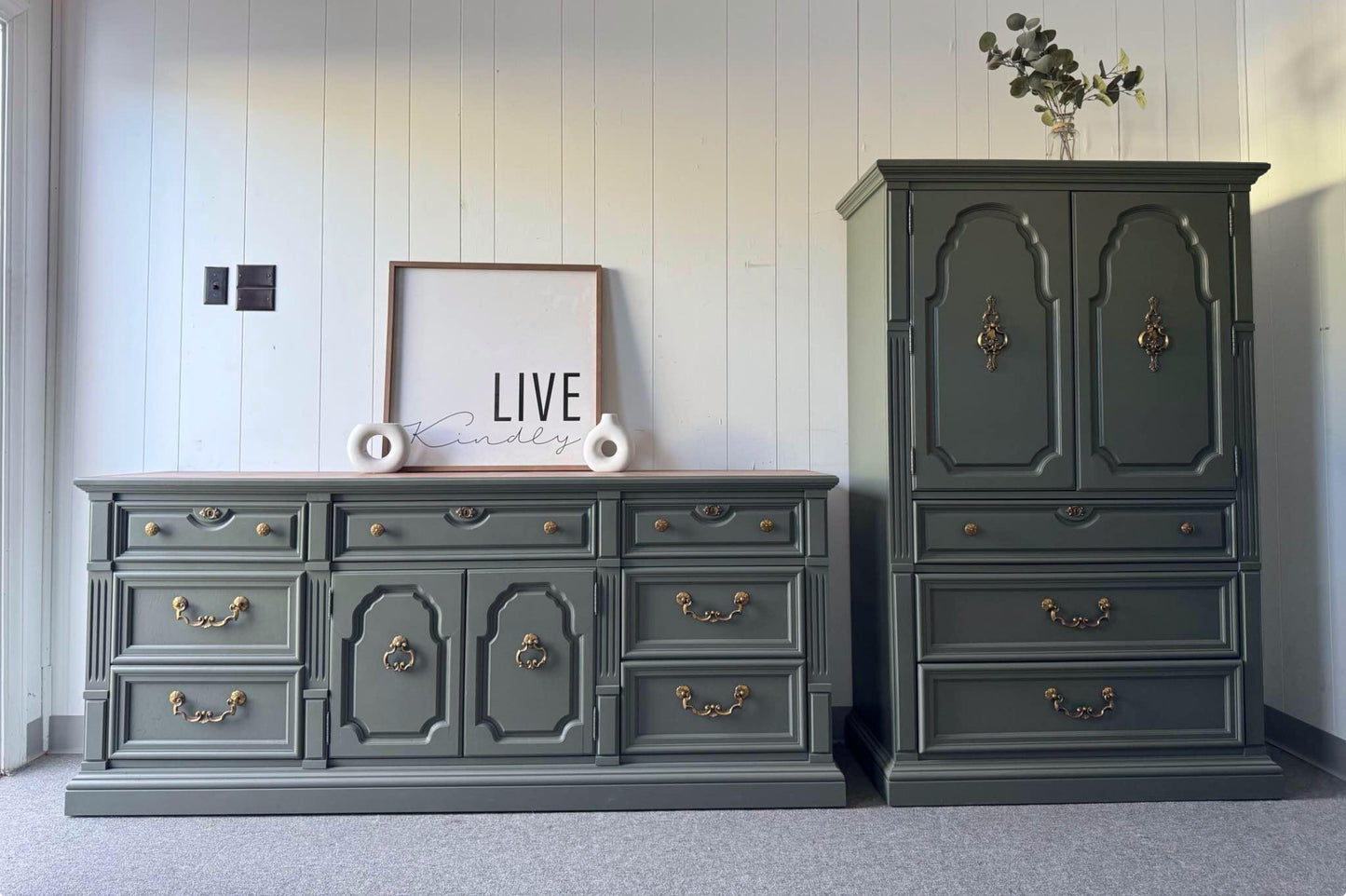 Dresser and Chest Set