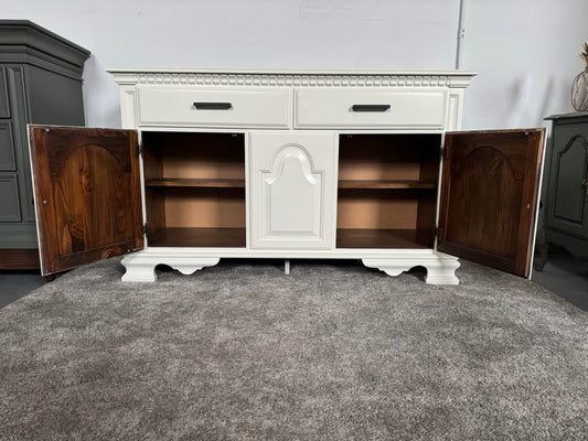 White Kincaid Buffet / Sideboard