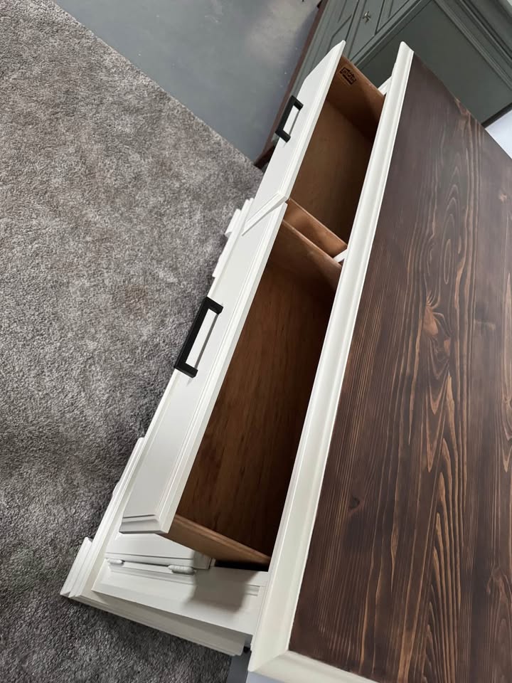 White Kincaid Buffet / Sideboard