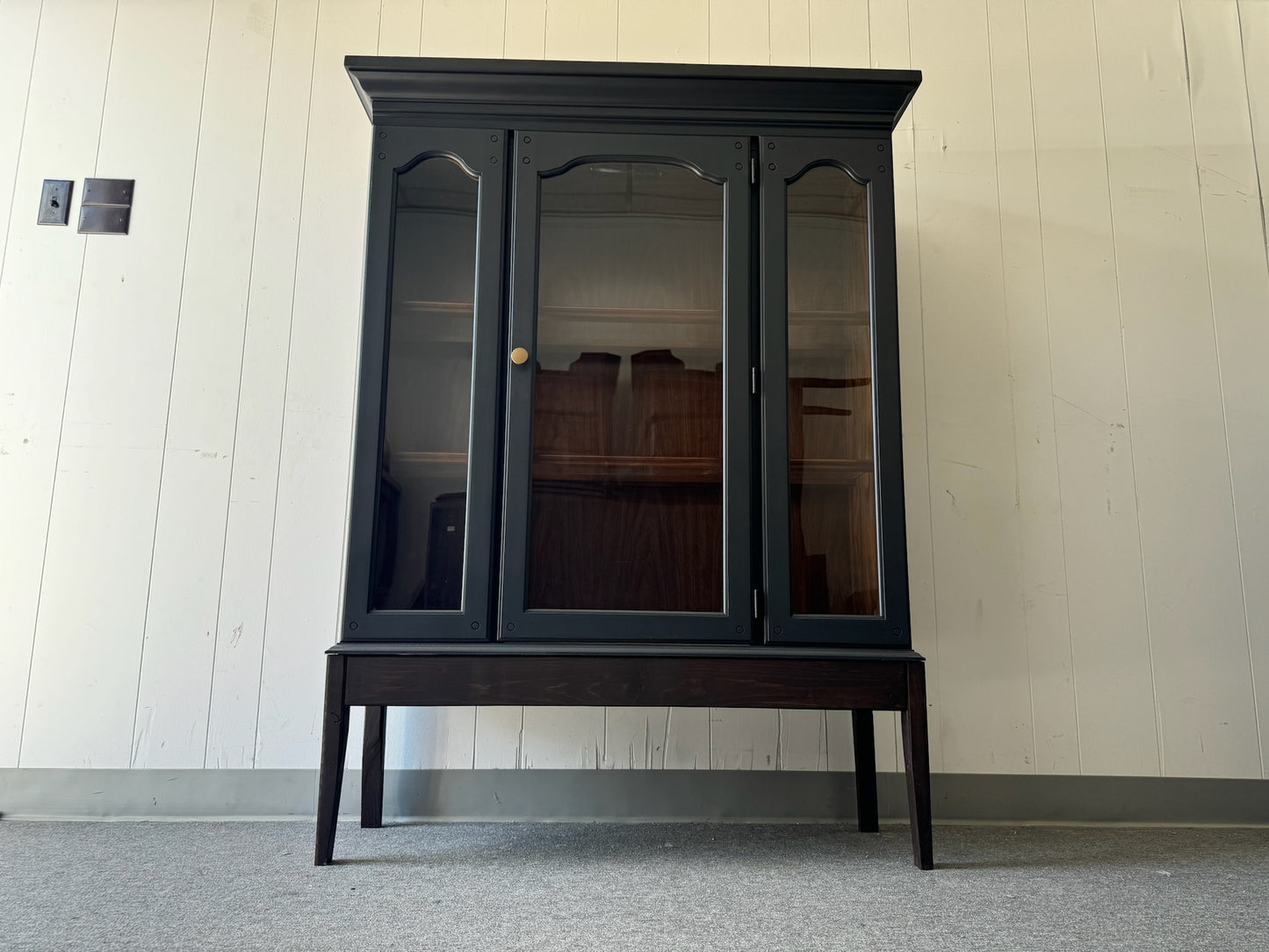 Black Hutch with Wood Base