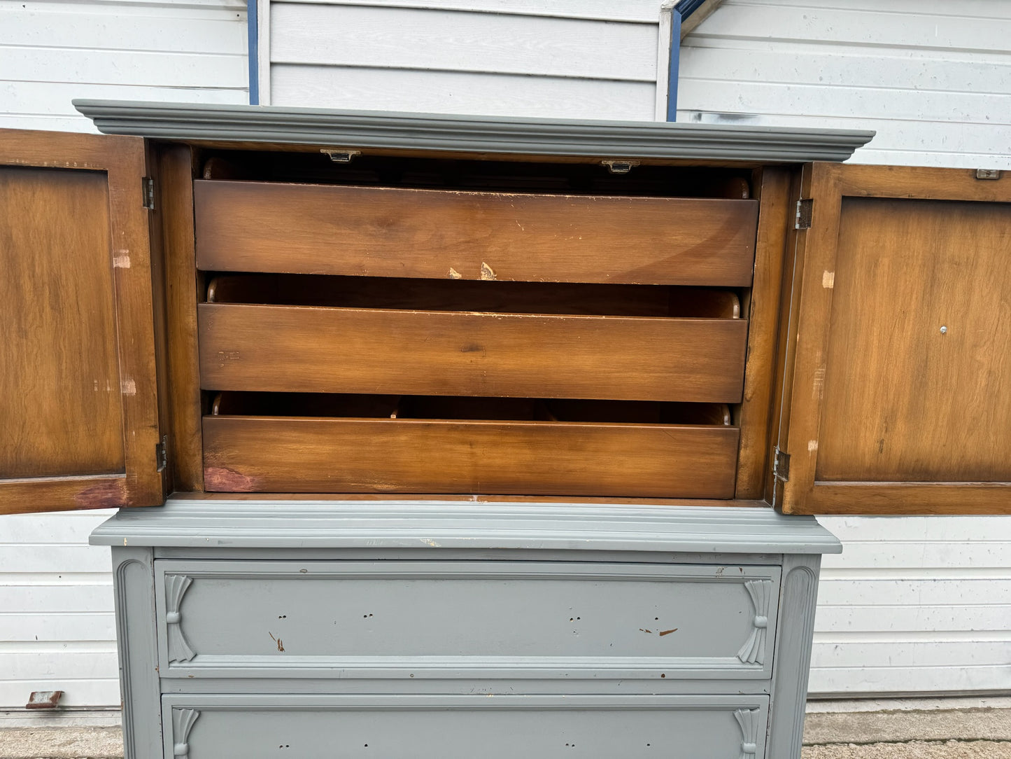 Chest of Drawers