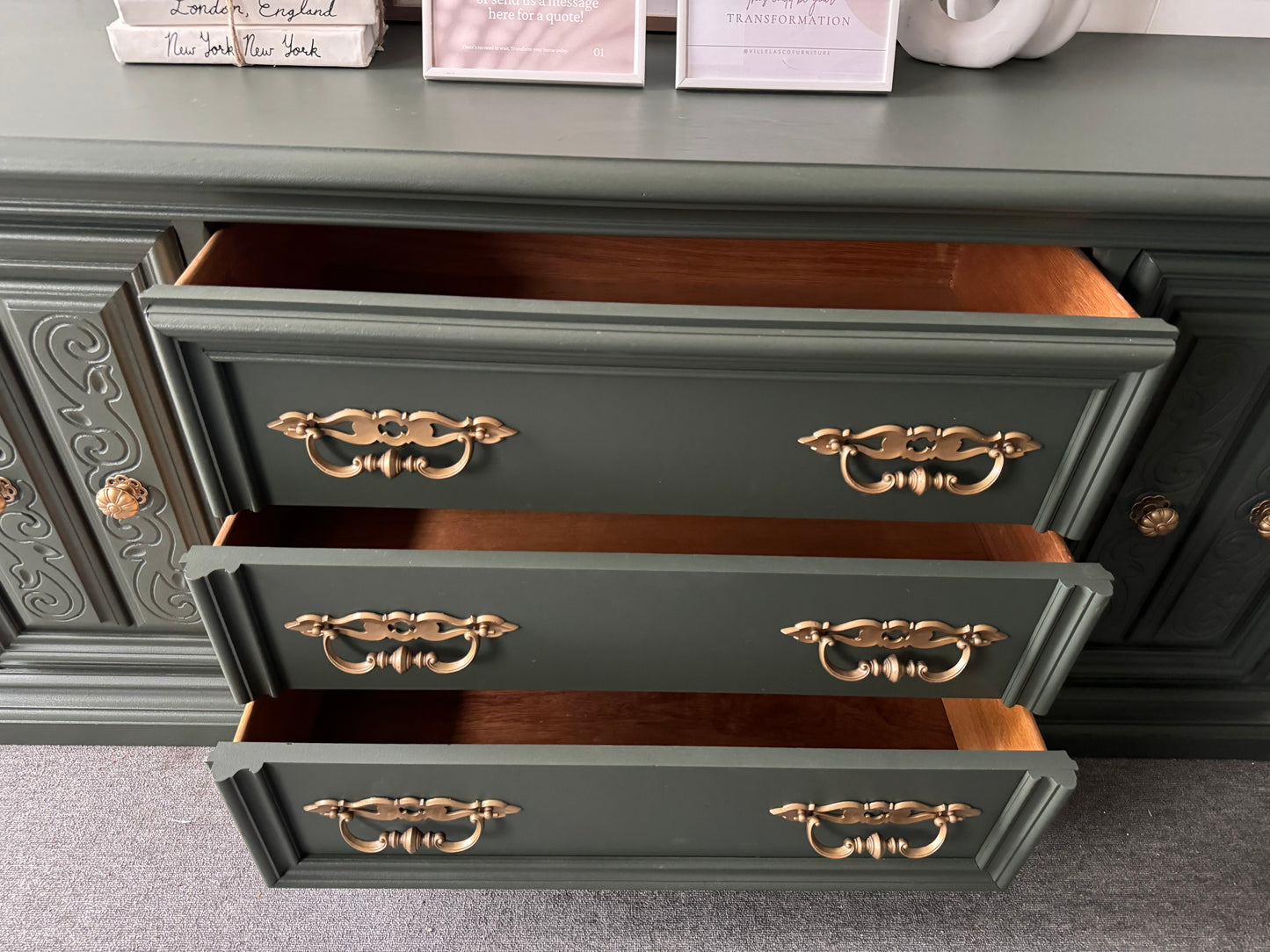 Broyhill Rich Green Buffet/ Sideboard