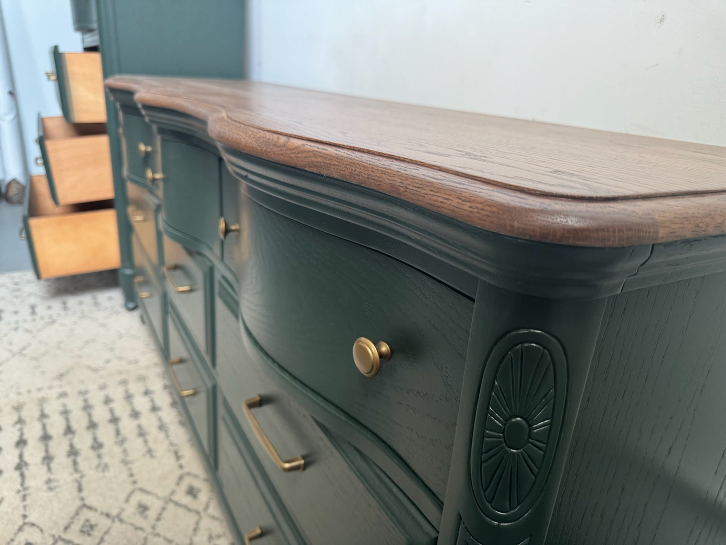 Deep Green and Wood Solid Dresser Set