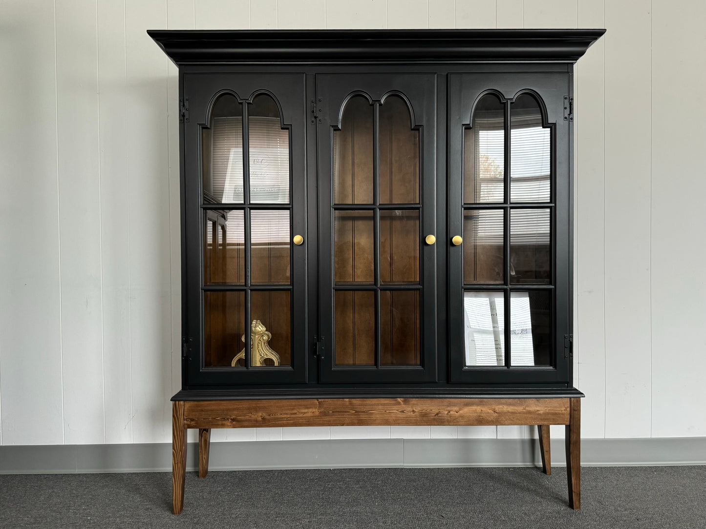 Black Hutch with Wood Base