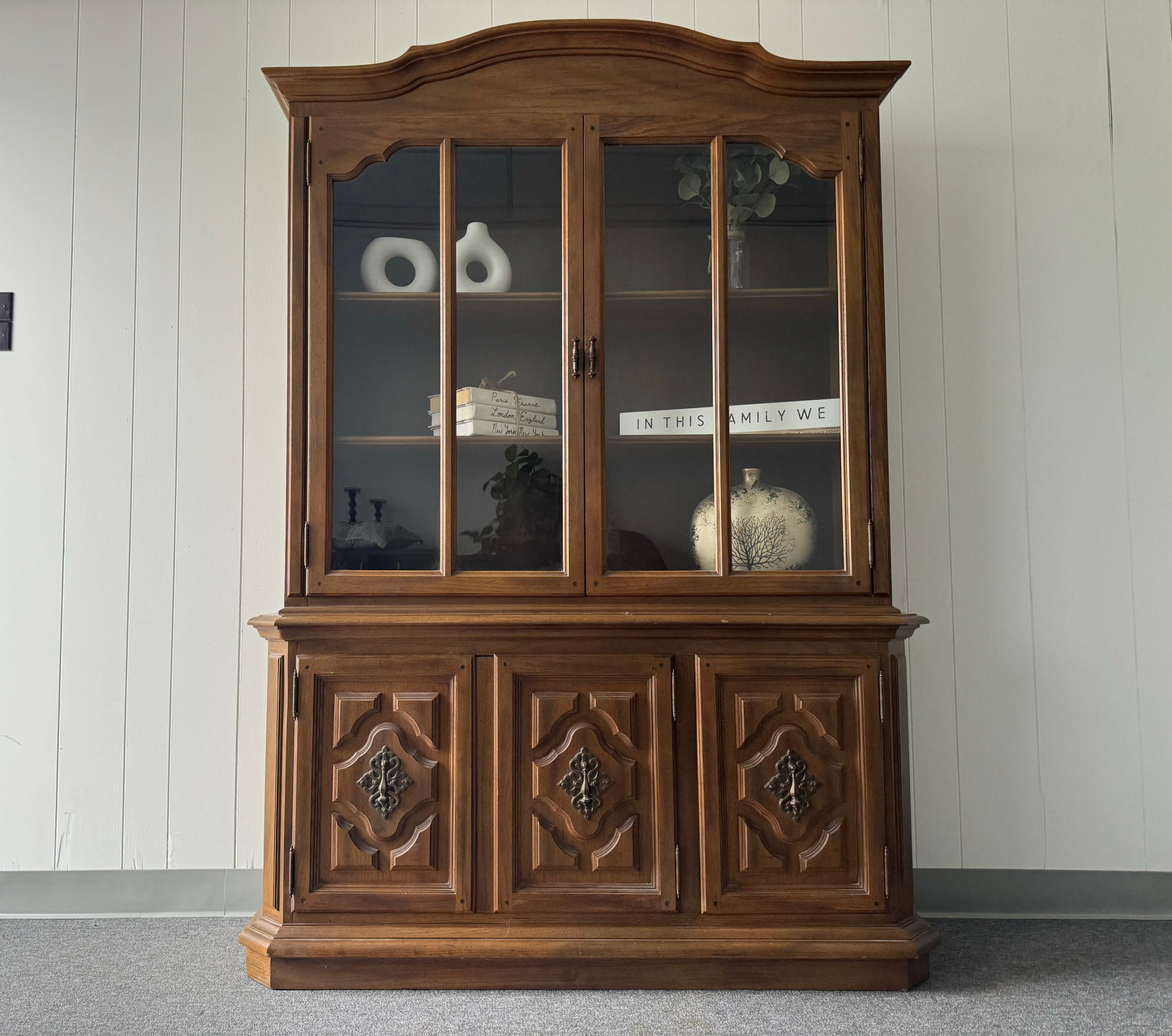 Sideboard with Hutch