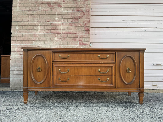 Bassett Buffet/ Sideboard