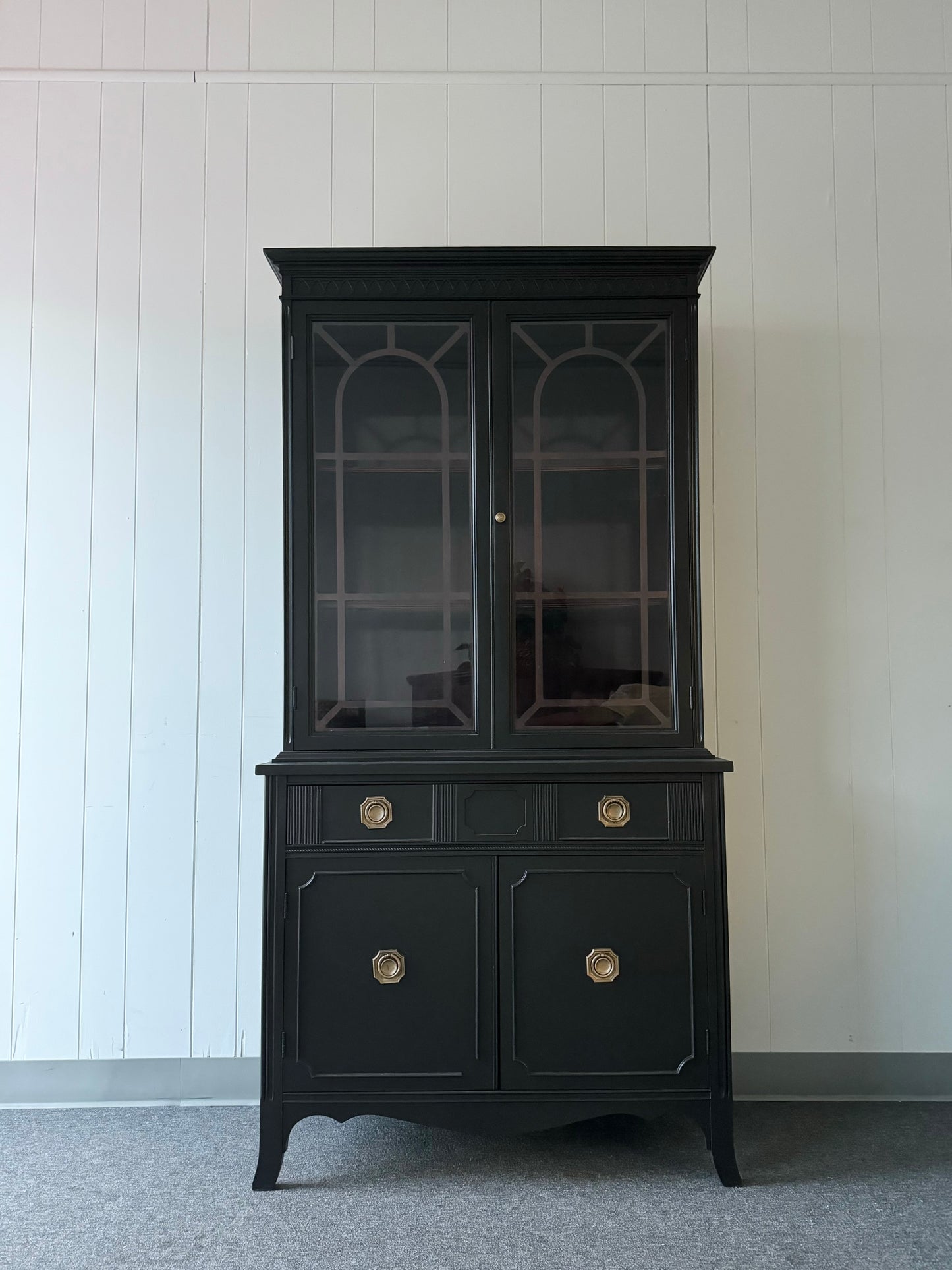 Black cabinet (Delivery Available)