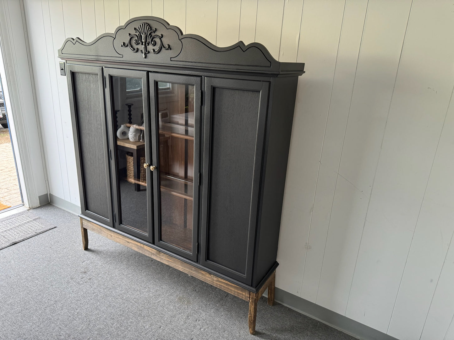 Black Hutch with Wood Base