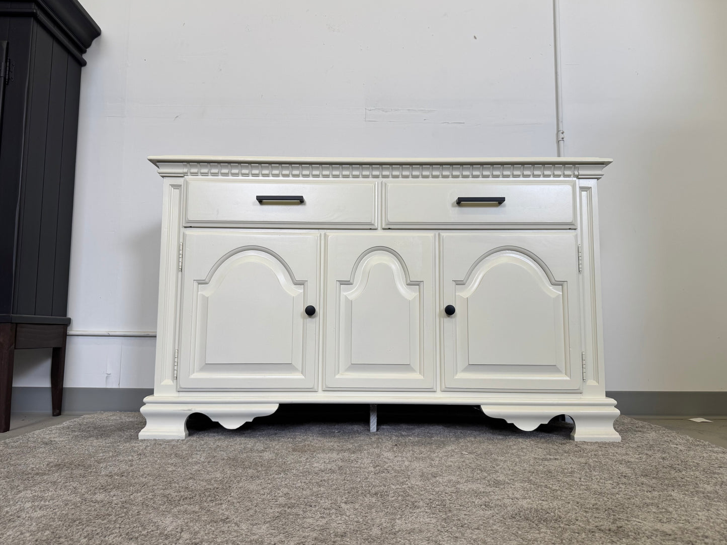 White Kincaid Buffet / Sideboard