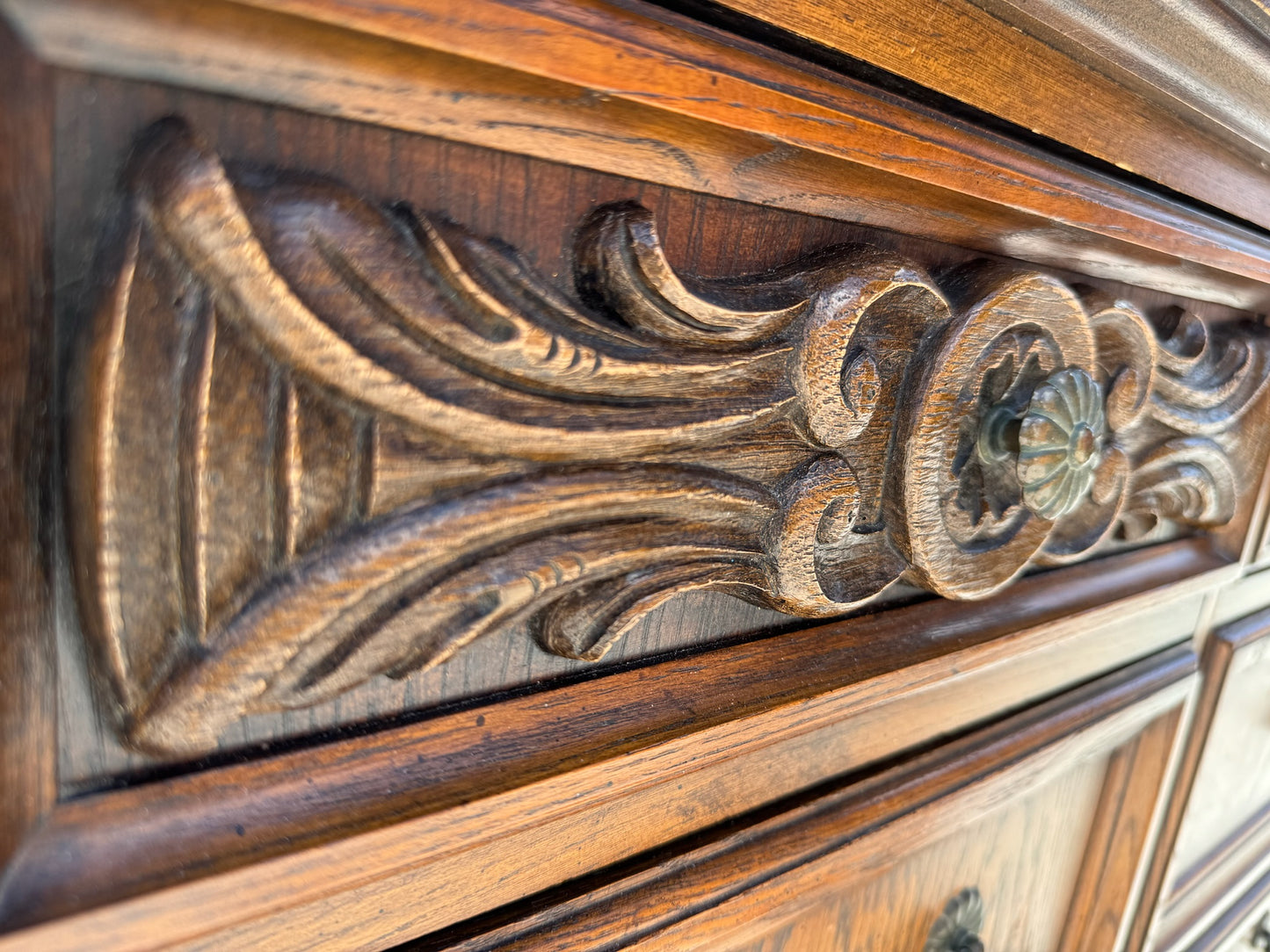 Large 9 Drawer Dresser