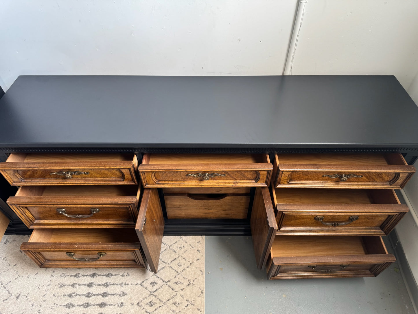 Two Toned Black and Wood Thomasville Dresser Set