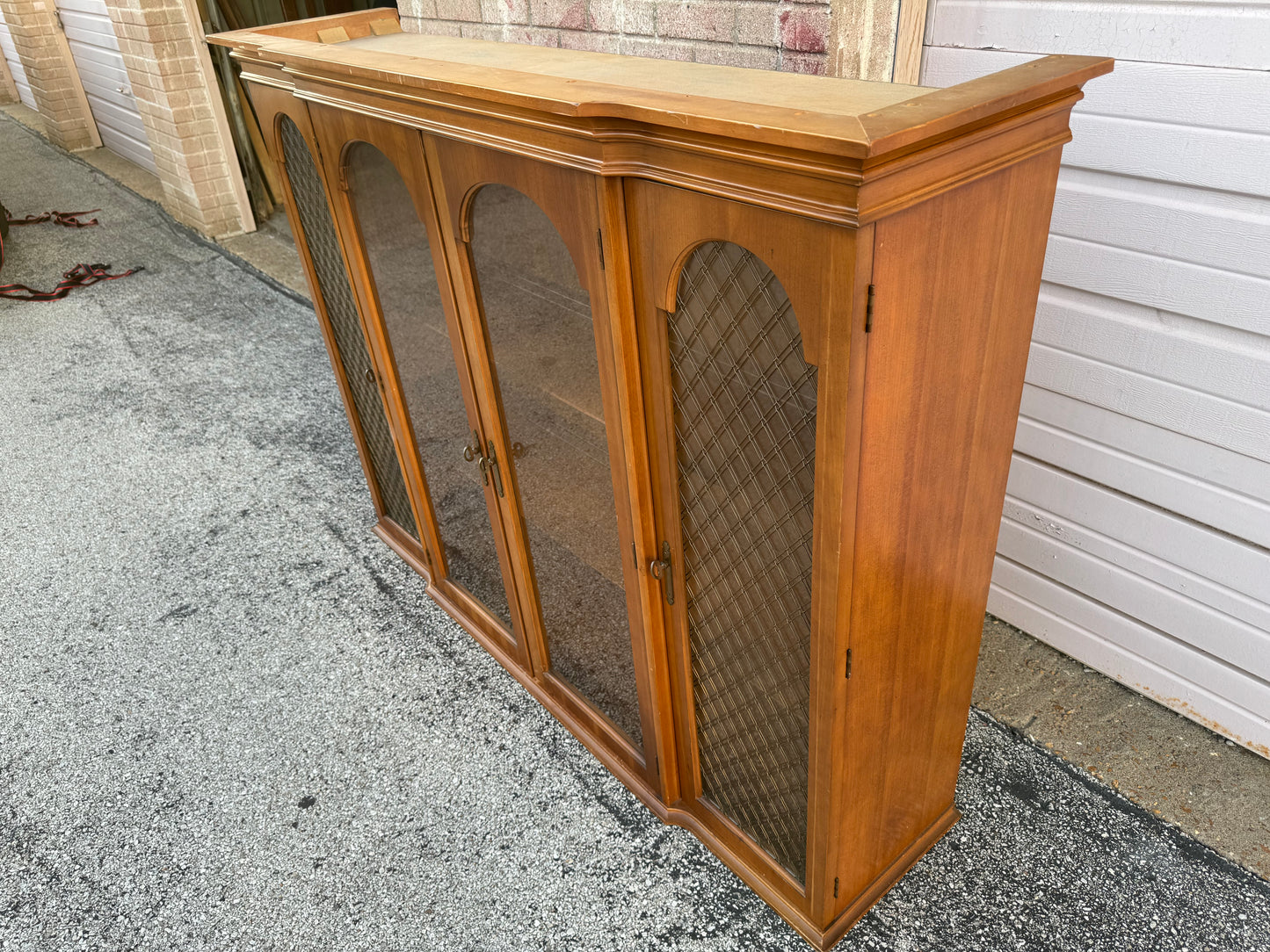 Wood Hutch
