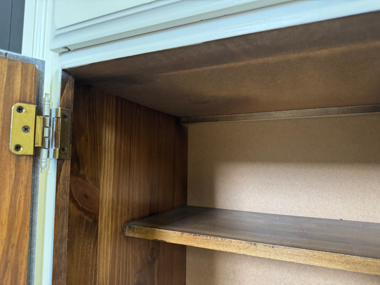 White Kincaid Buffet / Sideboard