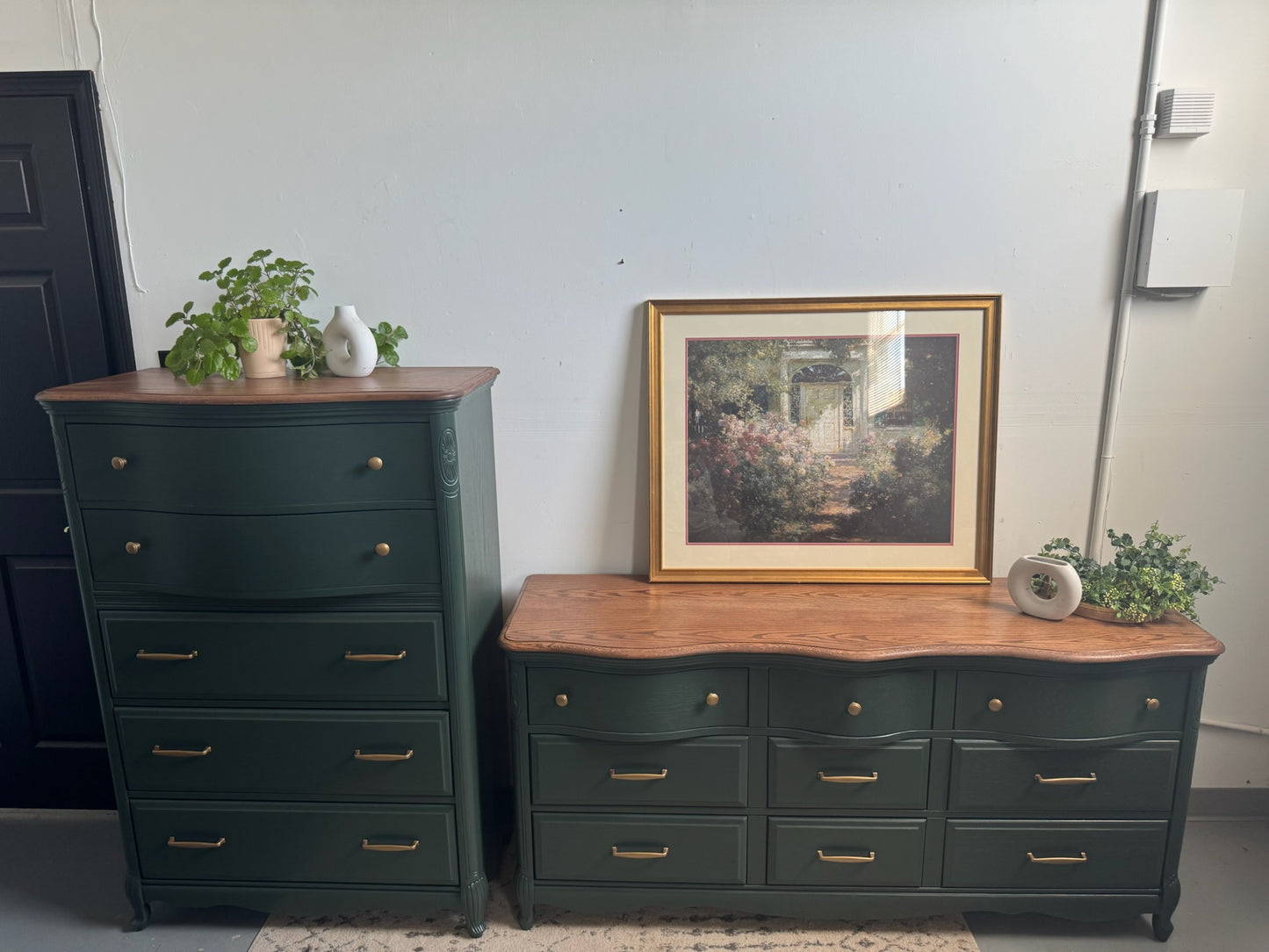 Deep Green and Wood Solid Dresser Set