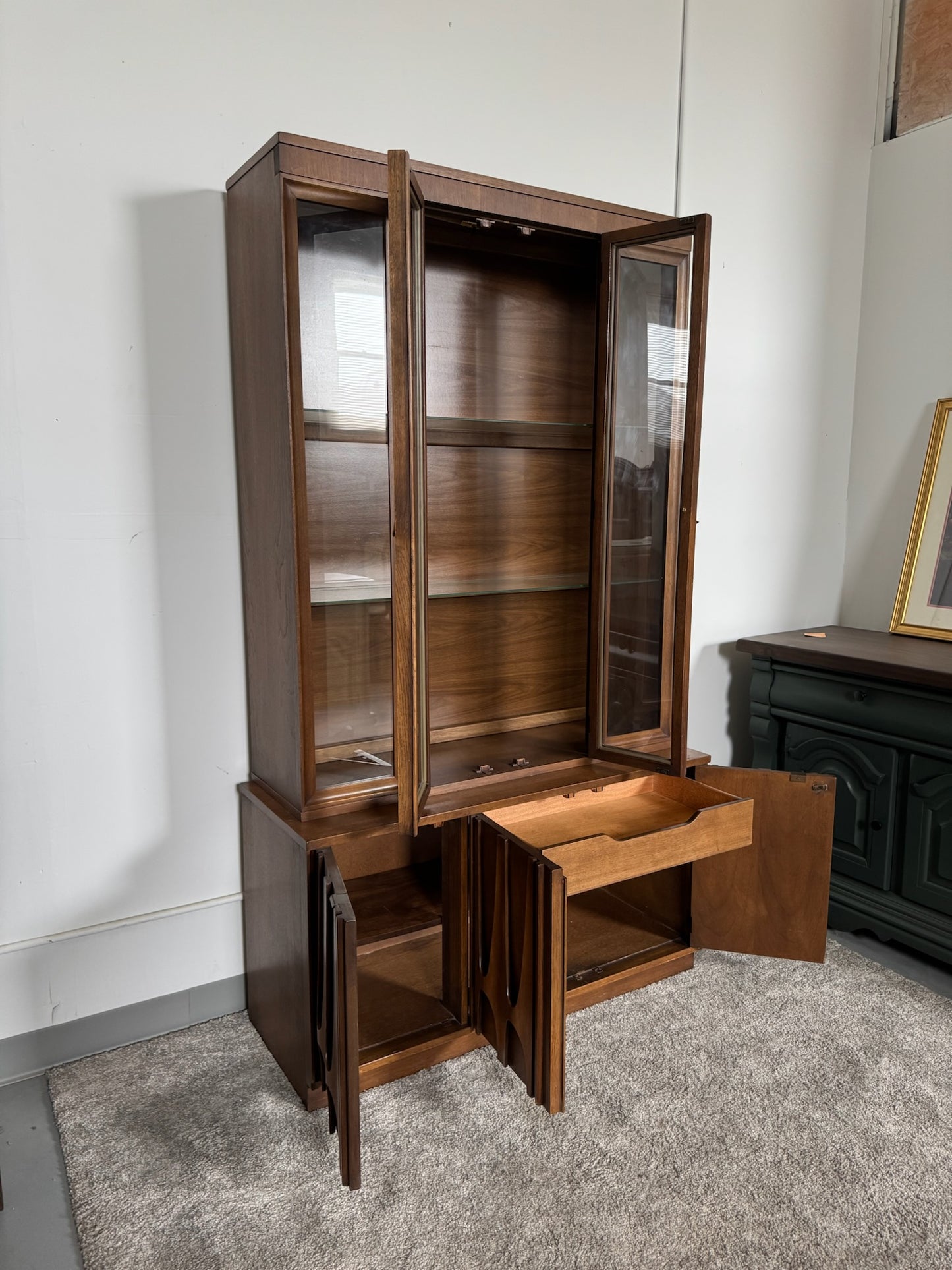 Authentic Broyhill Premier Brasilia Hutch