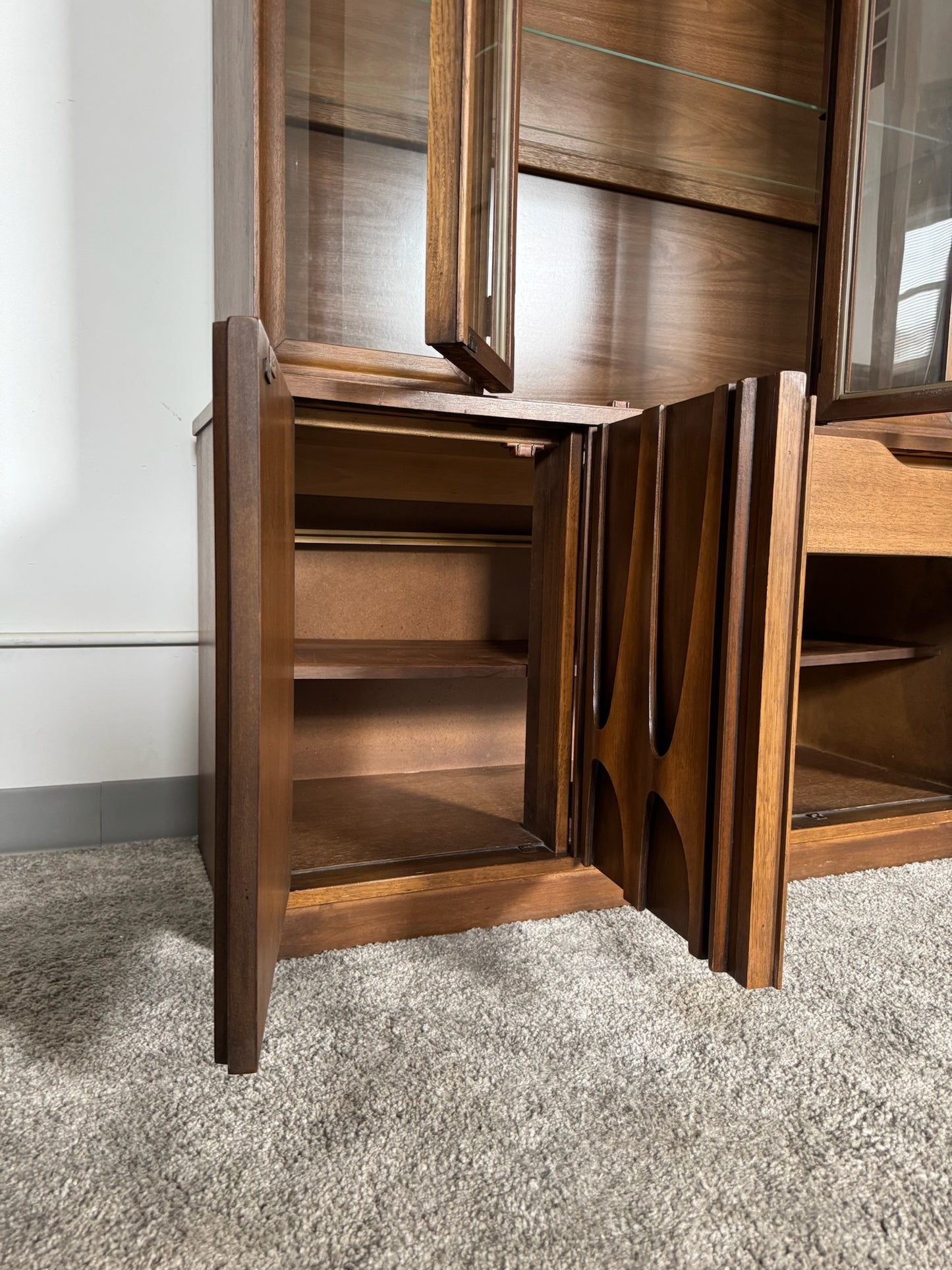 Authentic Broyhill Premier Brasilia Hutch