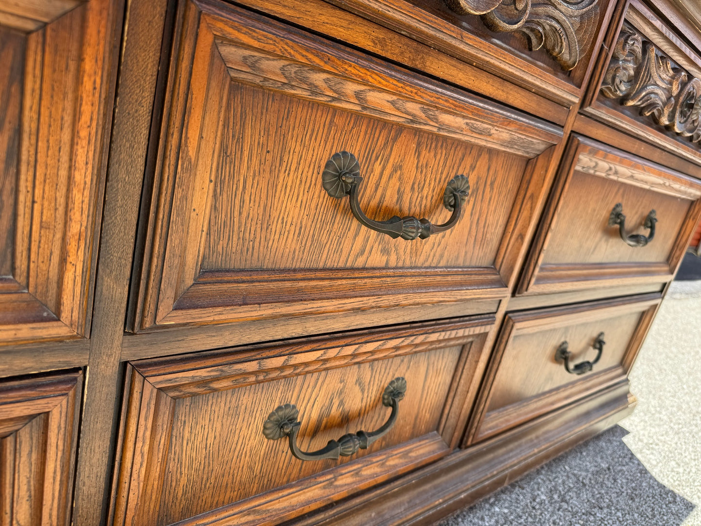 Large 9 Drawer Dresser