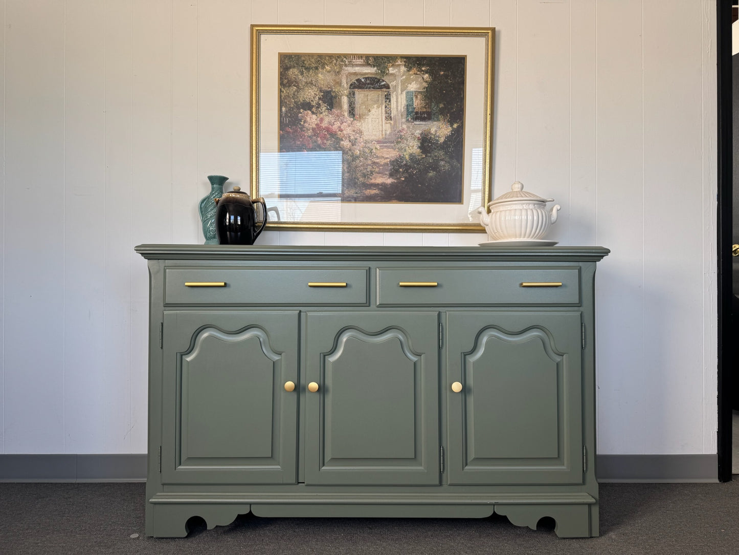 Thomasville Sage green Buffet/Sideboard