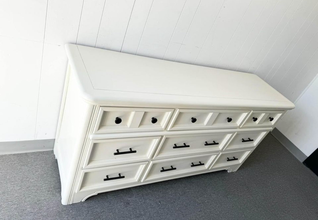 9 Drawer Dresser