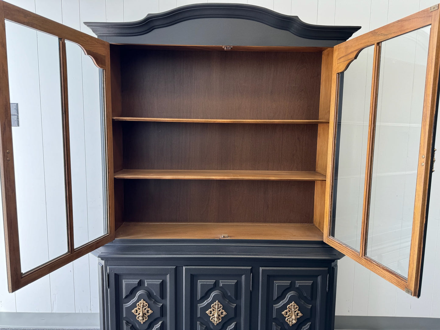 Black Hutch/Cabinet