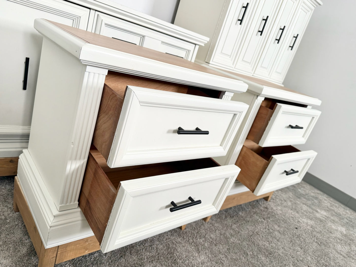 White 4-Piece Dresser Set