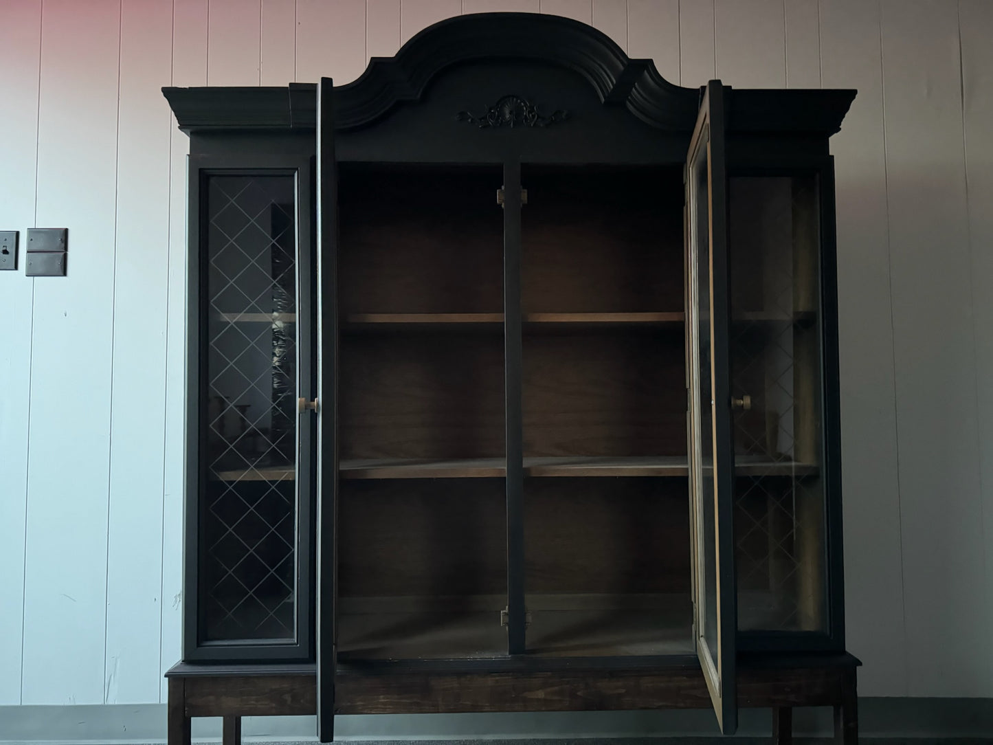 Black Hutch with Wood Base