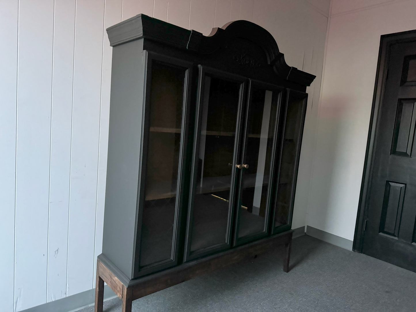 Black Hutch with Wood Base